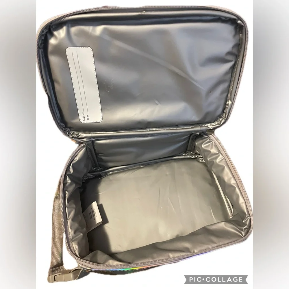 NWOT Holographic Zipper lunch bag